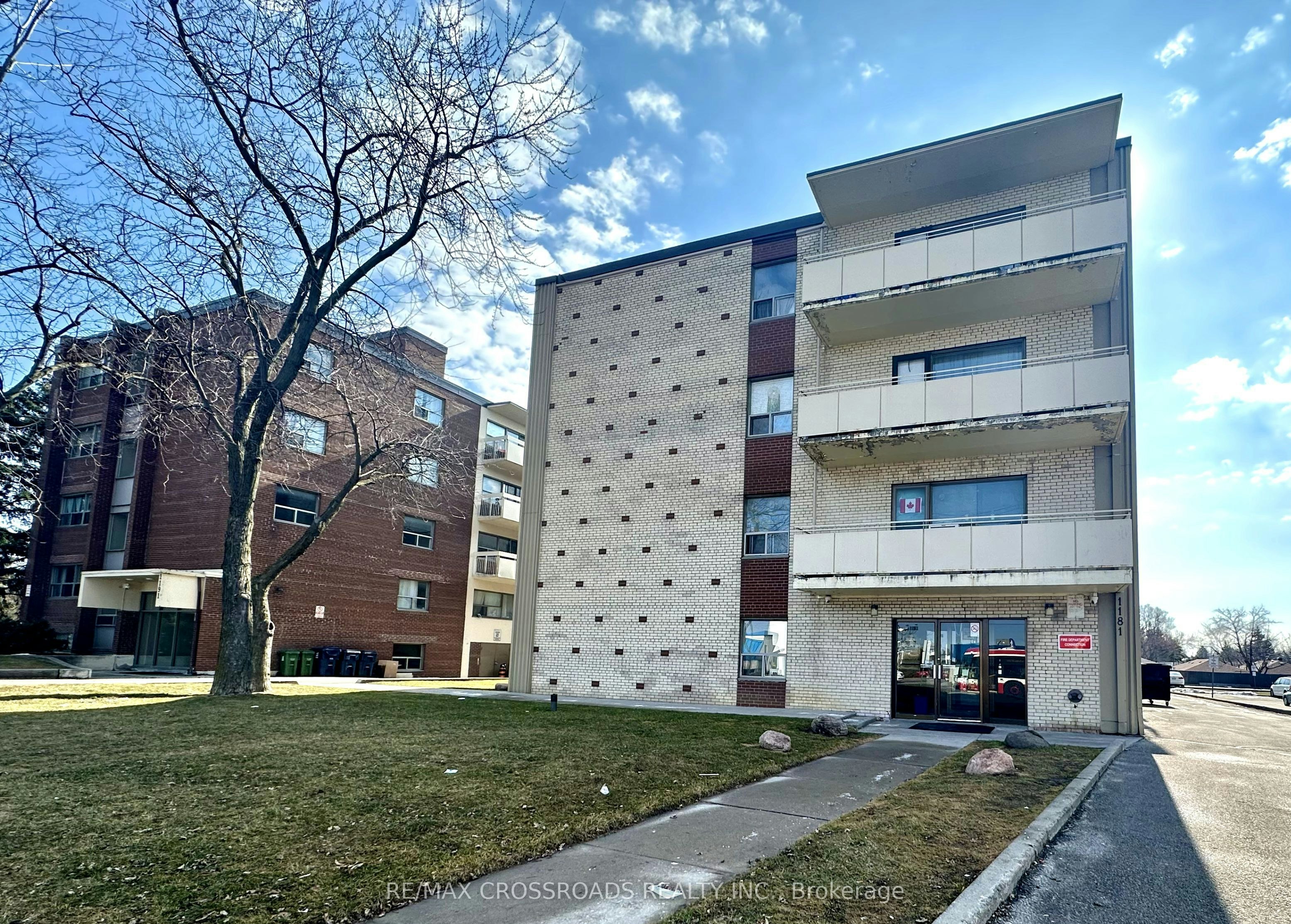 204-1181 Ellesmere Road, Toronto, ON, M1P 2X6