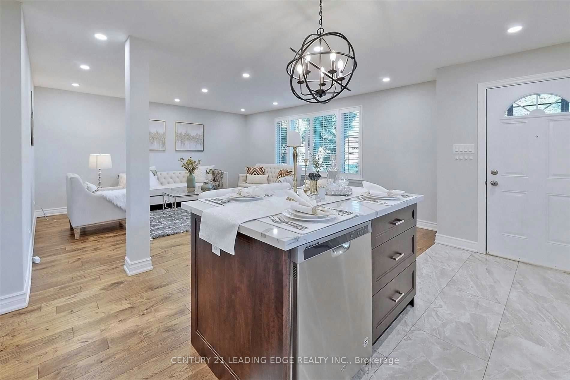 Main-170 Ellington Drive, Toronto, ON, M1R 3Y3 - 9