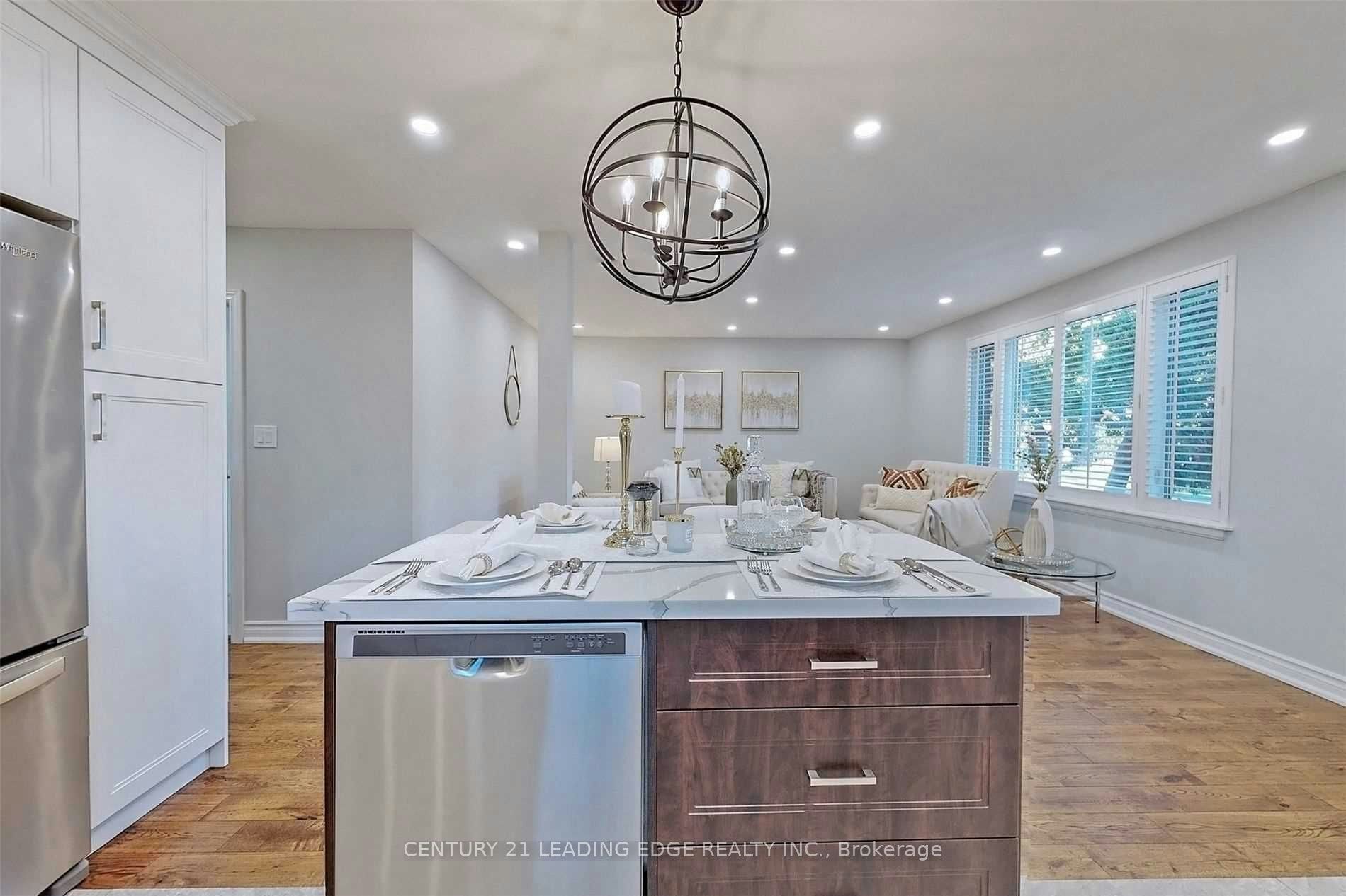 Main-170 Ellington Drive, Toronto, ON, M1R 3Y3 - 11