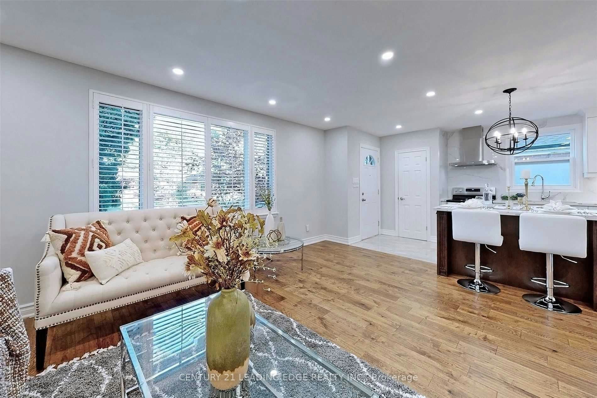 Main-170 Ellington Drive, Toronto, ON, M1R 3Y3 - 5