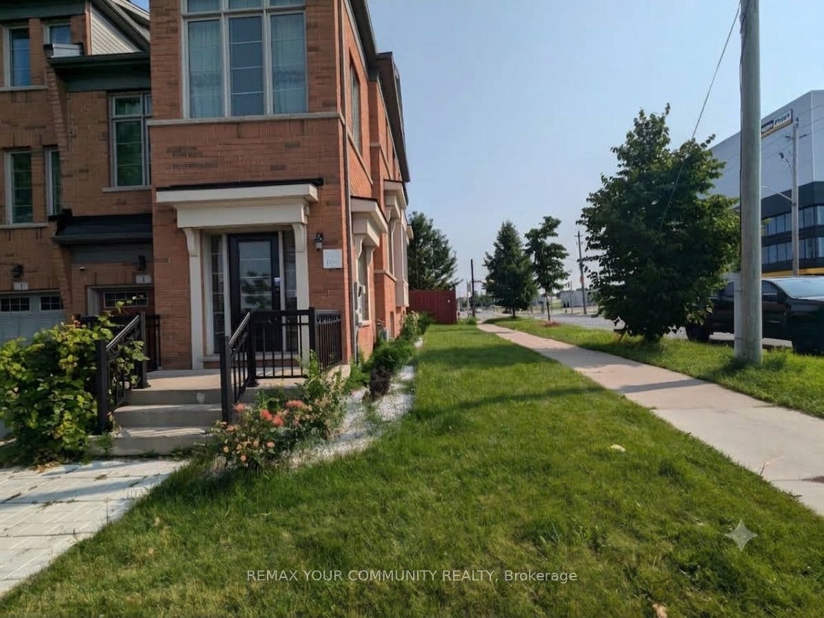 1 Lily Cup Avenue, Toronto, ON, M1L 0H4 - 2
