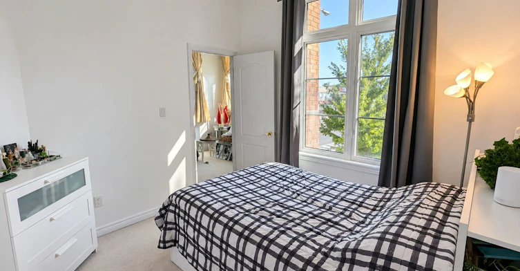 1 Lily Cup Avenue, Toronto, ON, M1L 0H4 - 11