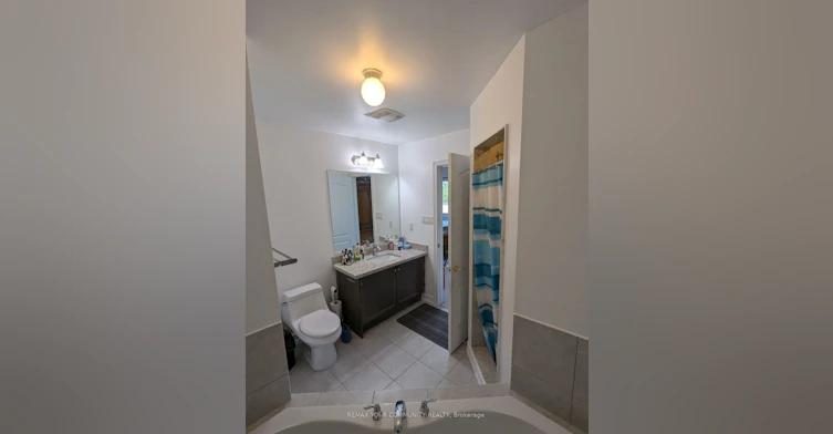 1 Lily Cup Avenue, Toronto, ON, M1L 0H4 - 12