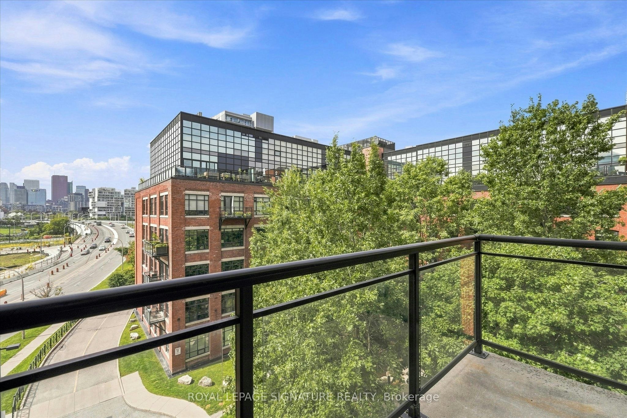 523-68 Broadview Avenue, Toronto, ON, M4M 2E6 - 22