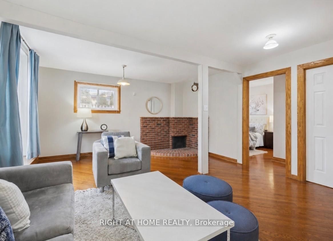 869 Grenoble Boulevard E, Pickering, ON, L1W 1T7 - 4
