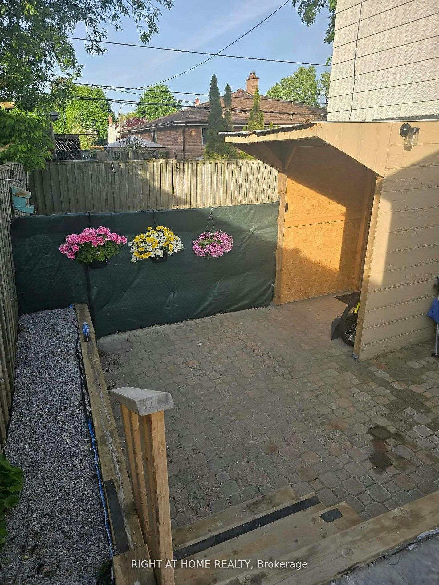 869 Grenoble Boulevard E, Pickering, ON, L1W 1T7 - 3