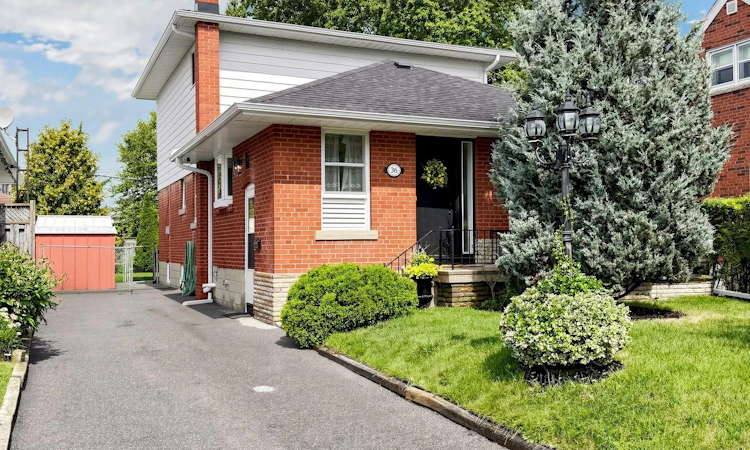 36 Joanna Drive E