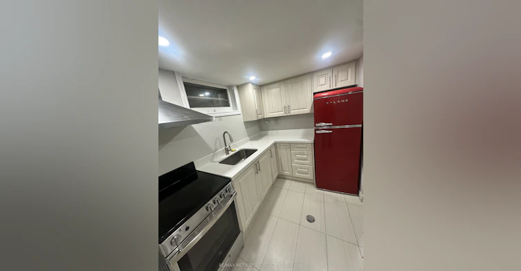 Bsmt-6 Mid Pines Road, Toronto, ON, M1G 2L6 - 7
