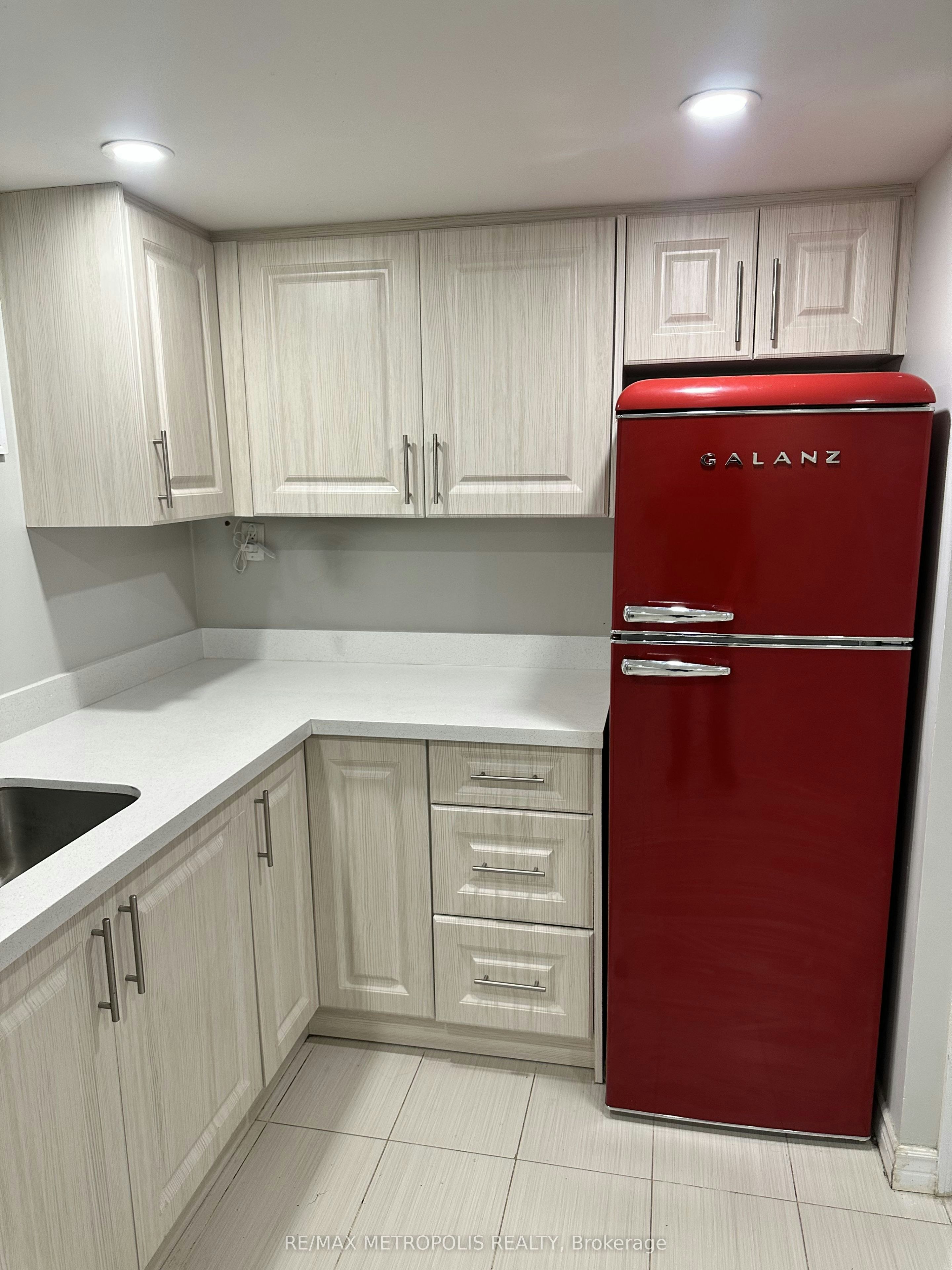 Bsmt-6 Mid Pines Road, Toronto, ON, M1G 2L6 - 17