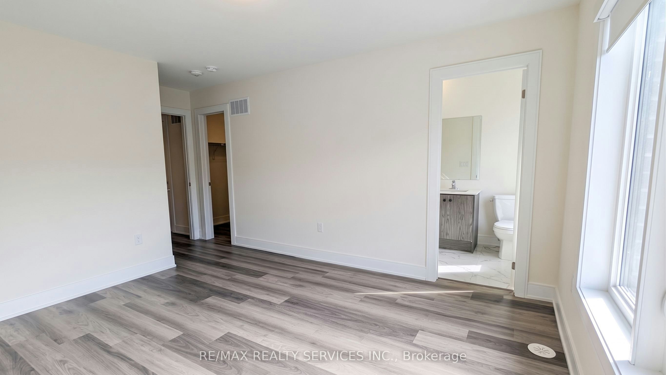 505-1695 Dersan Street, Pickering, ON, L1X 0S9 - 10
