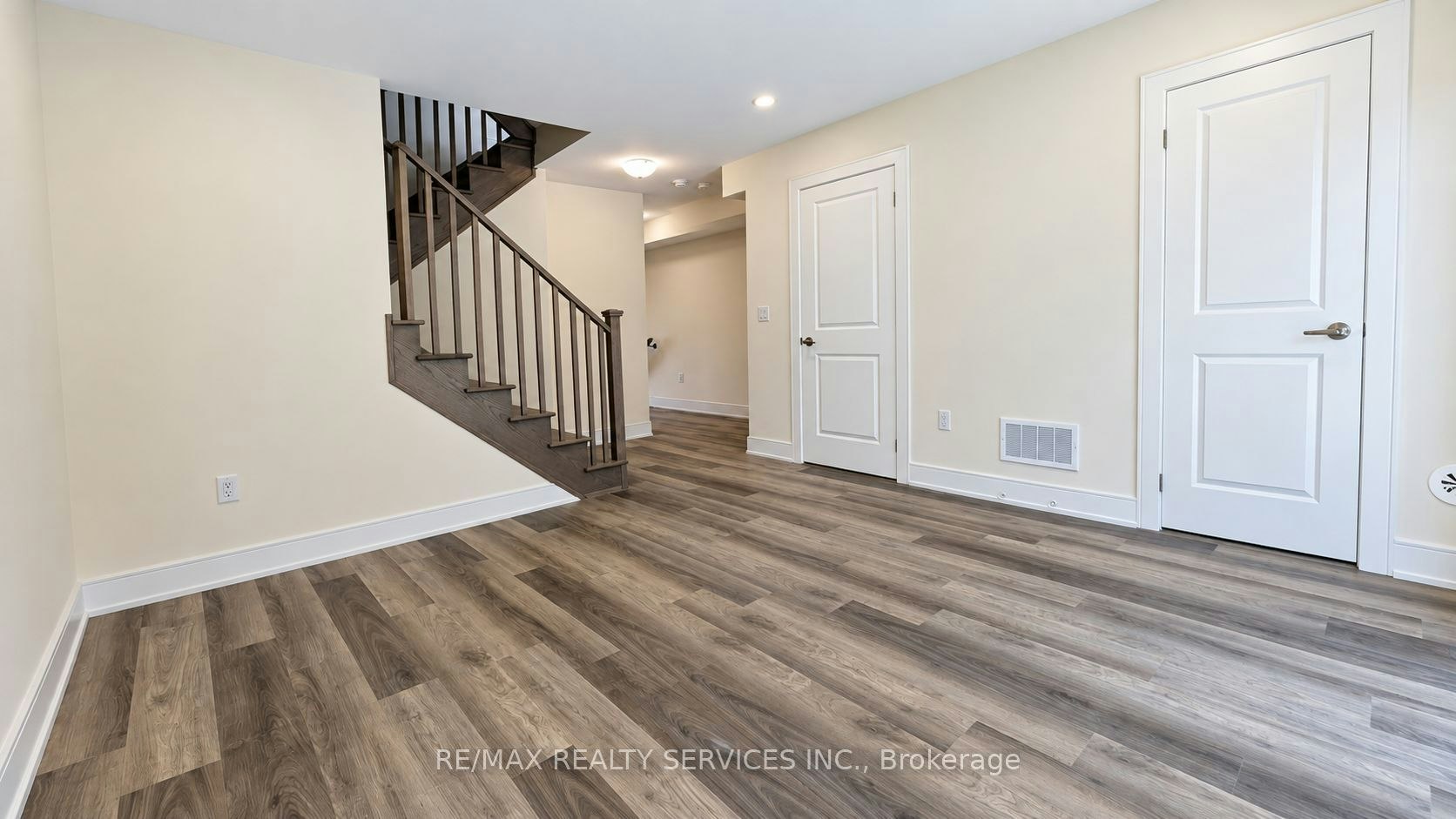 505-1695 Dersan Street, Pickering, ON, L1X 0S9 - 2