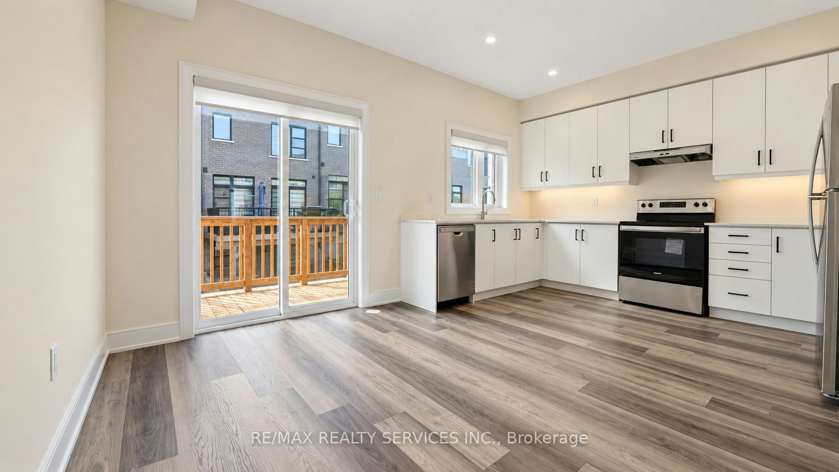 505-1695 Dersan Street, Pickering, ON, L1X 0S9 - 5