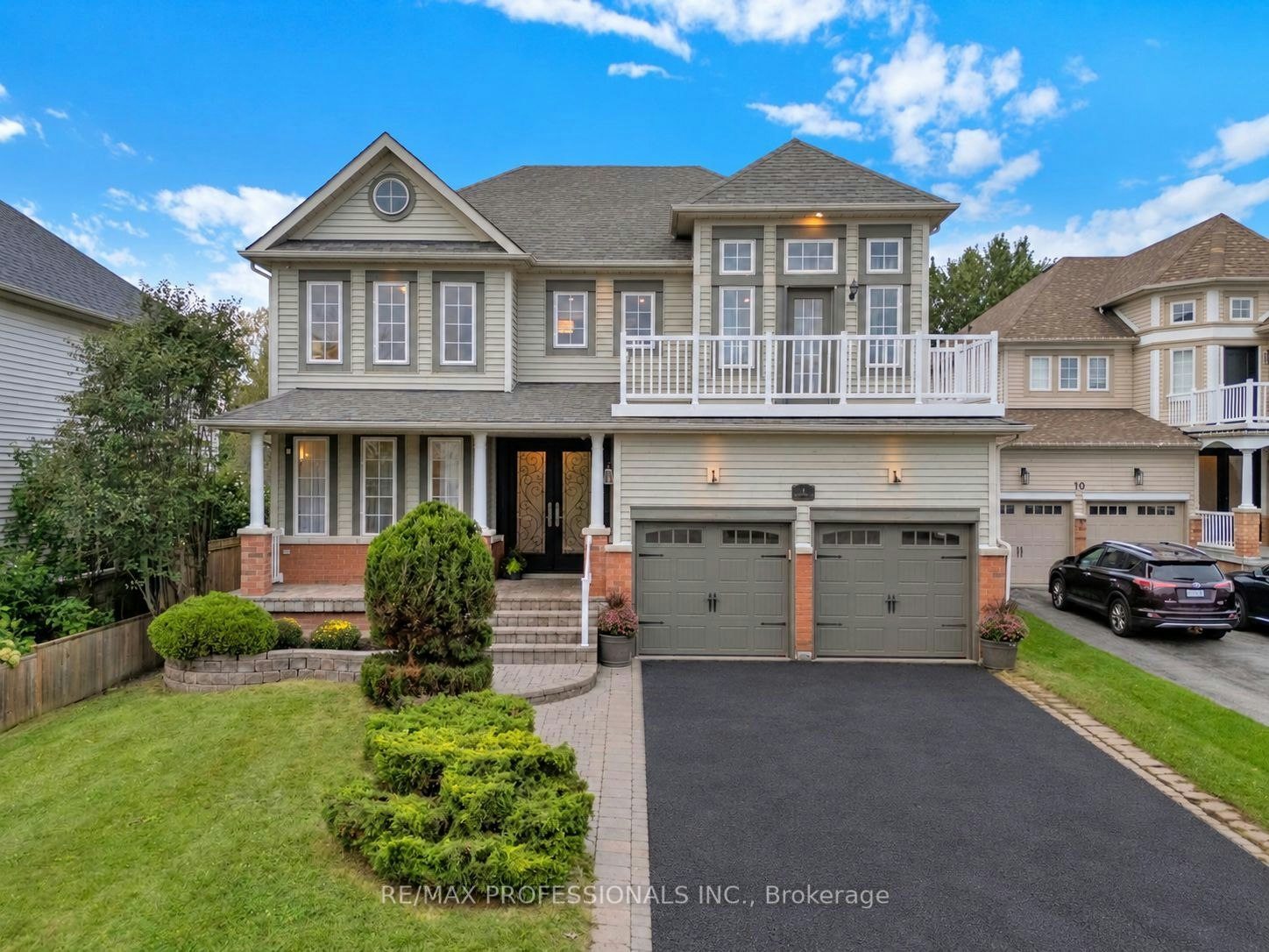 8 Shelter Bay Court, Whitby, ON, L1N 9P5
