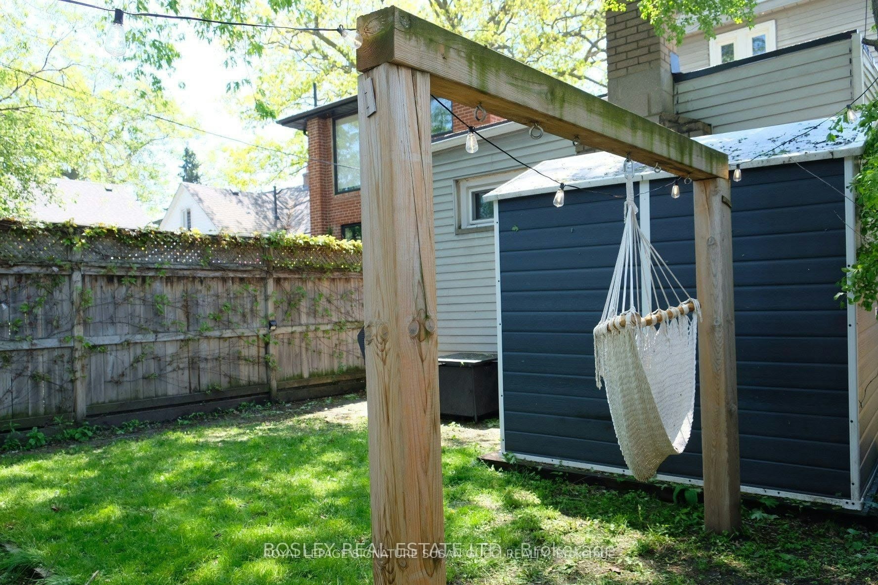 231 Chisholm Avenue, Toronto, ON, M4C 4V9 - 22