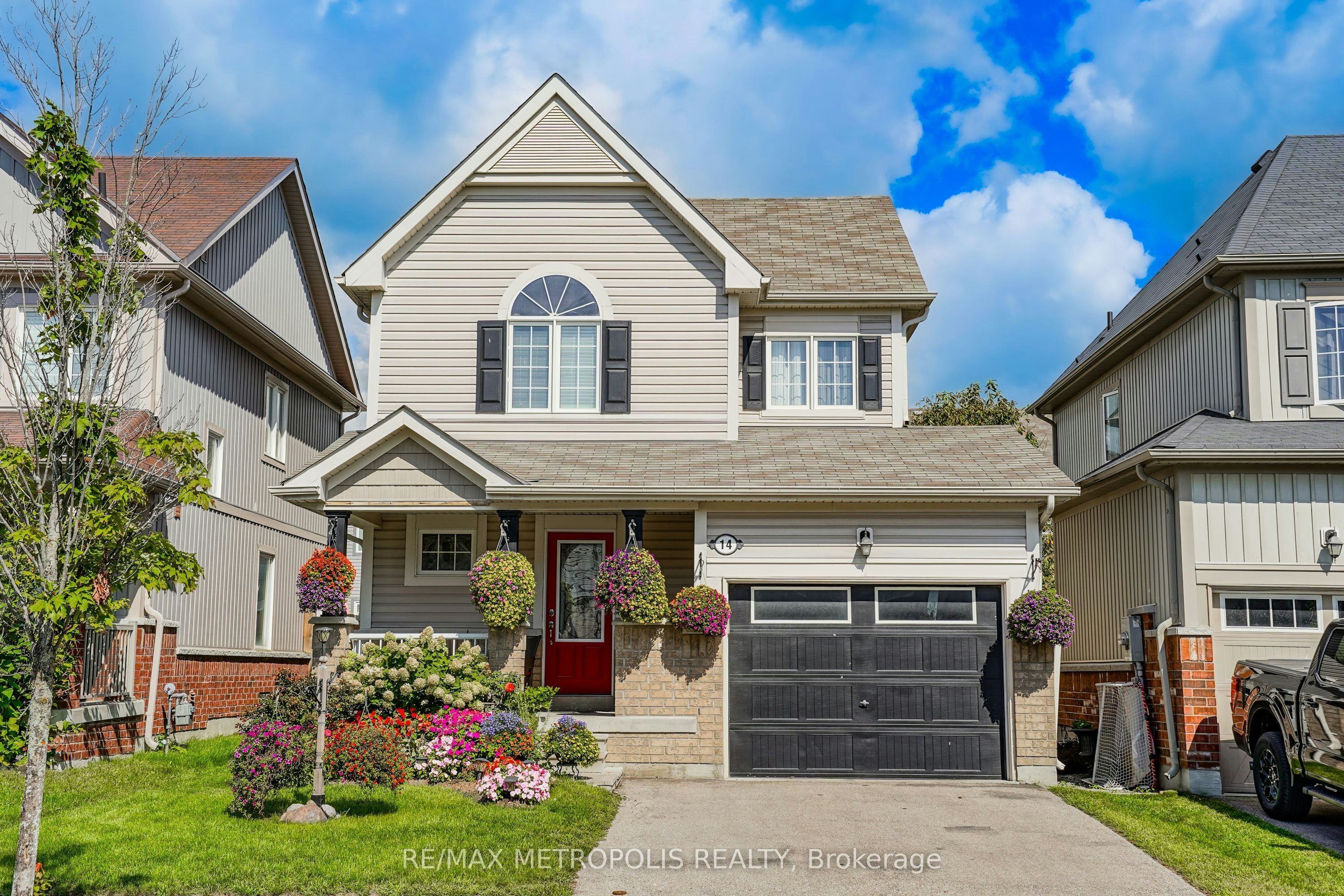 14 Richard Davies Crescent, Clarington, ON, L1C 0N9