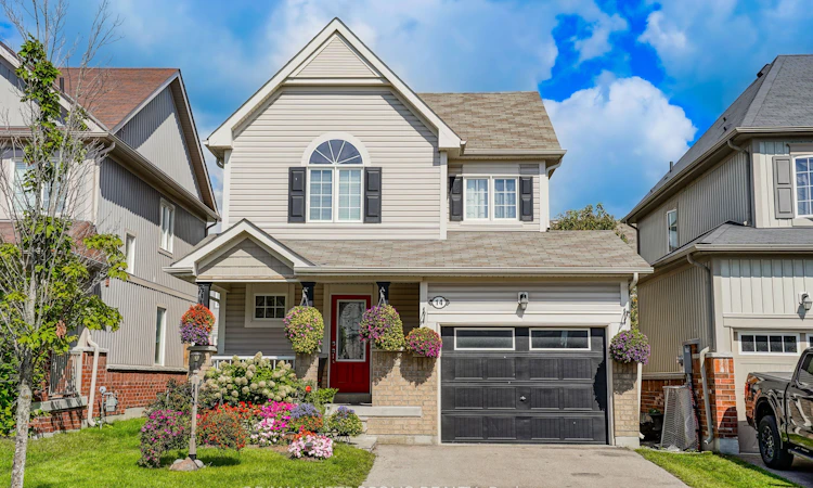14 Richard Davies Crescent
