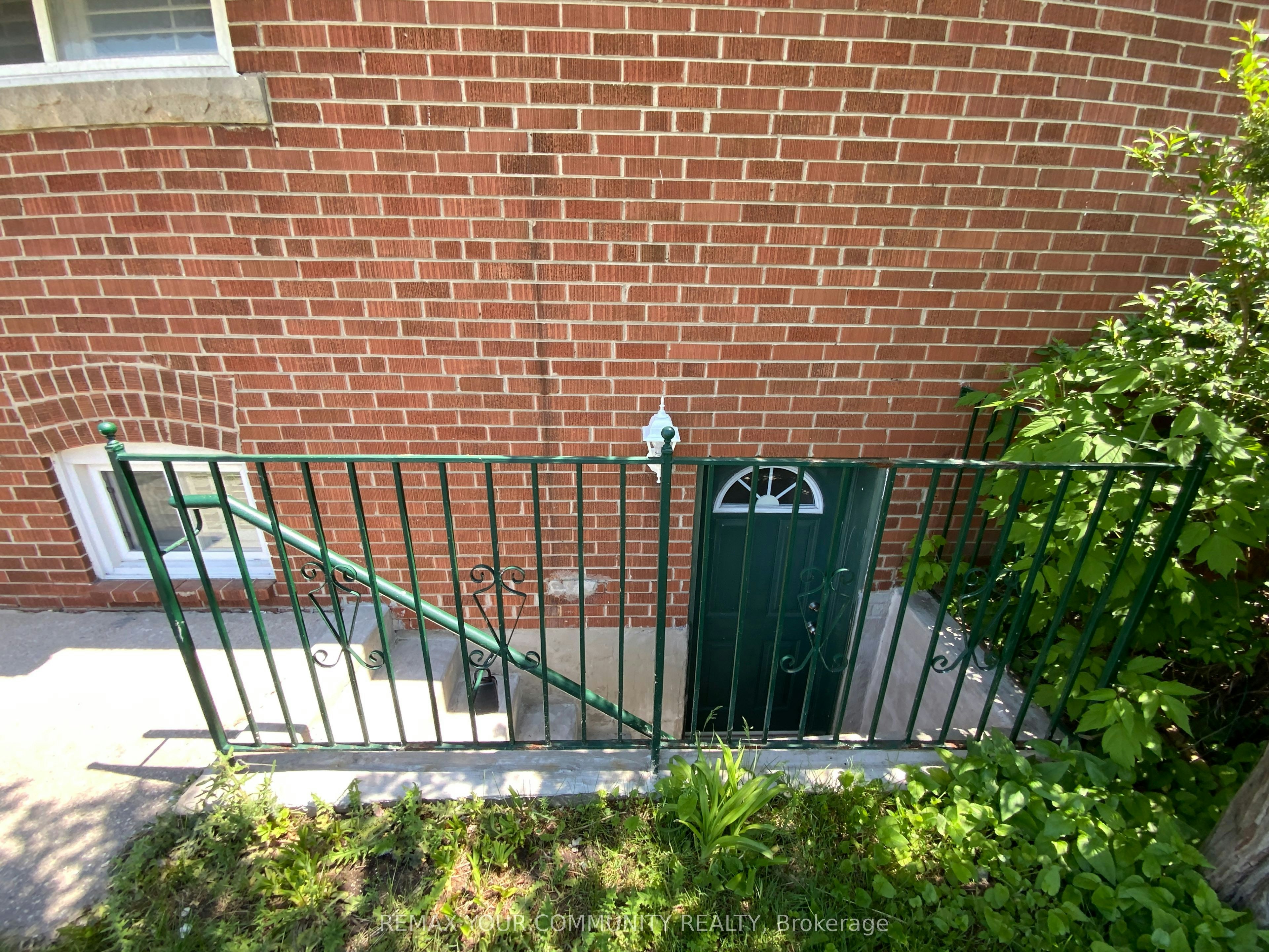 Bsmt Bdrm C-2 Kellyvale Road, Toronto, ON, M1R 3M3 - 4
