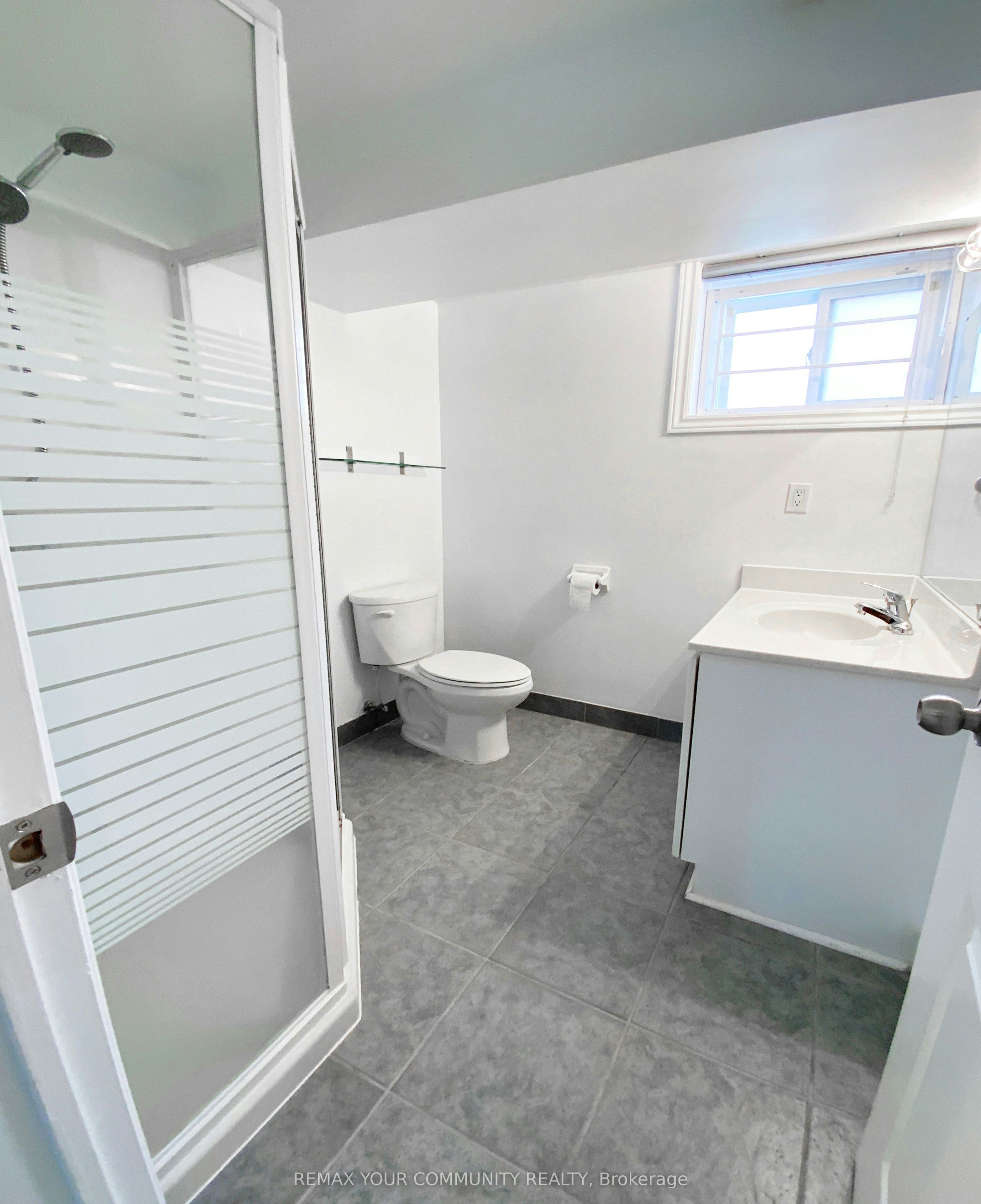 Bsmt Bdrm C-2 Kellyvale Road, Toronto, ON, M1R 3M3 - 10