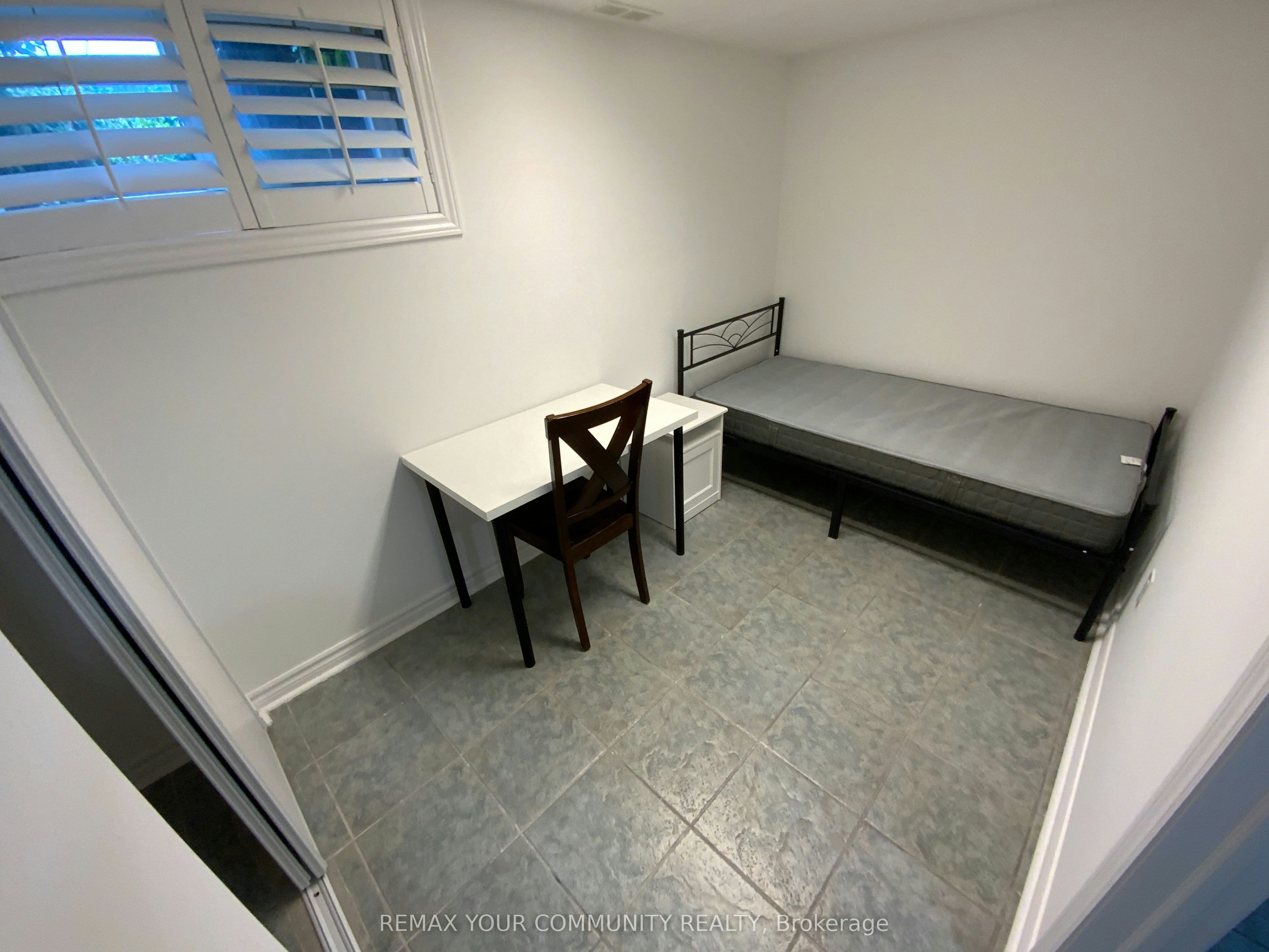 Bsmt Bdrm C-2 Kellyvale Road, Toronto, ON, M1R 3M3 - 11