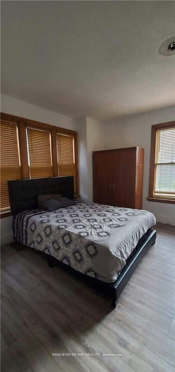 Main-210 Mary Street N, Oshawa, ON, L1G 5C4 - 5