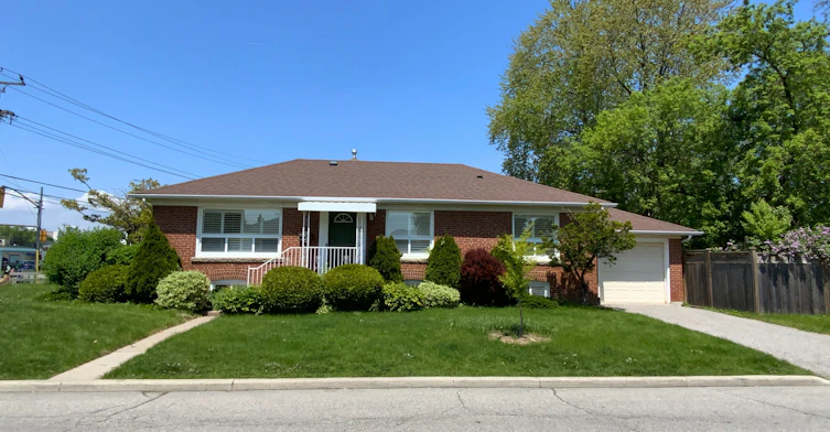 Bsmt - Bdrm A-2 Kellyvale Road, Toronto, ON, M1R 3M3
