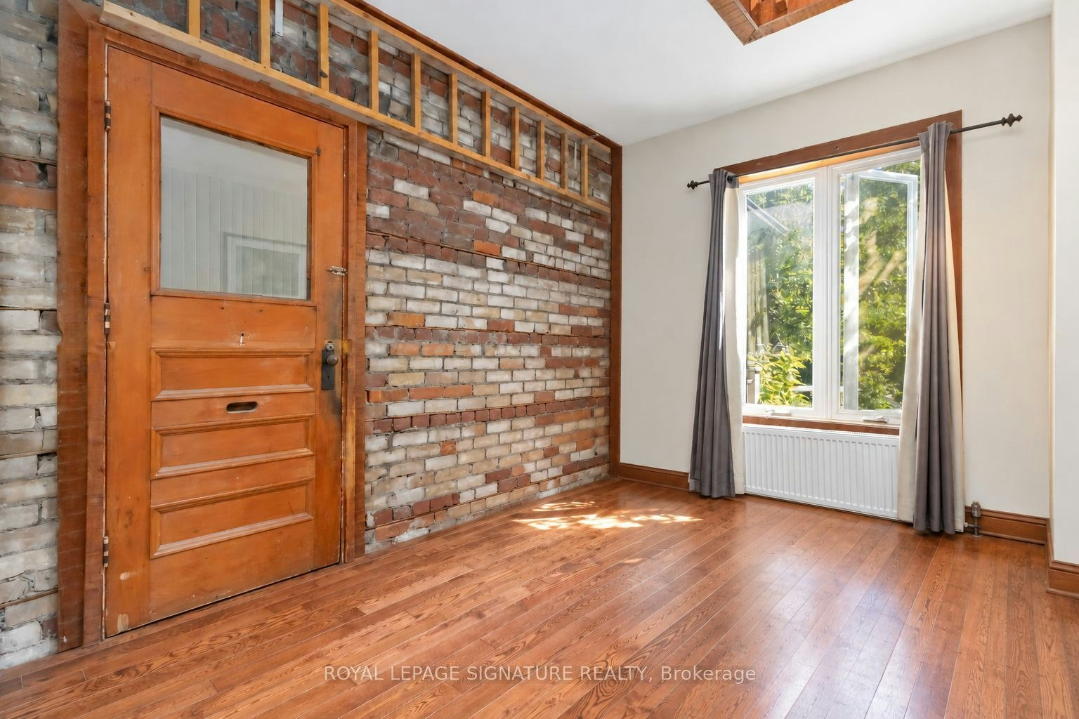 Main-22 Curzon Street E, Toronto, ON, M4M 3B4 - 8