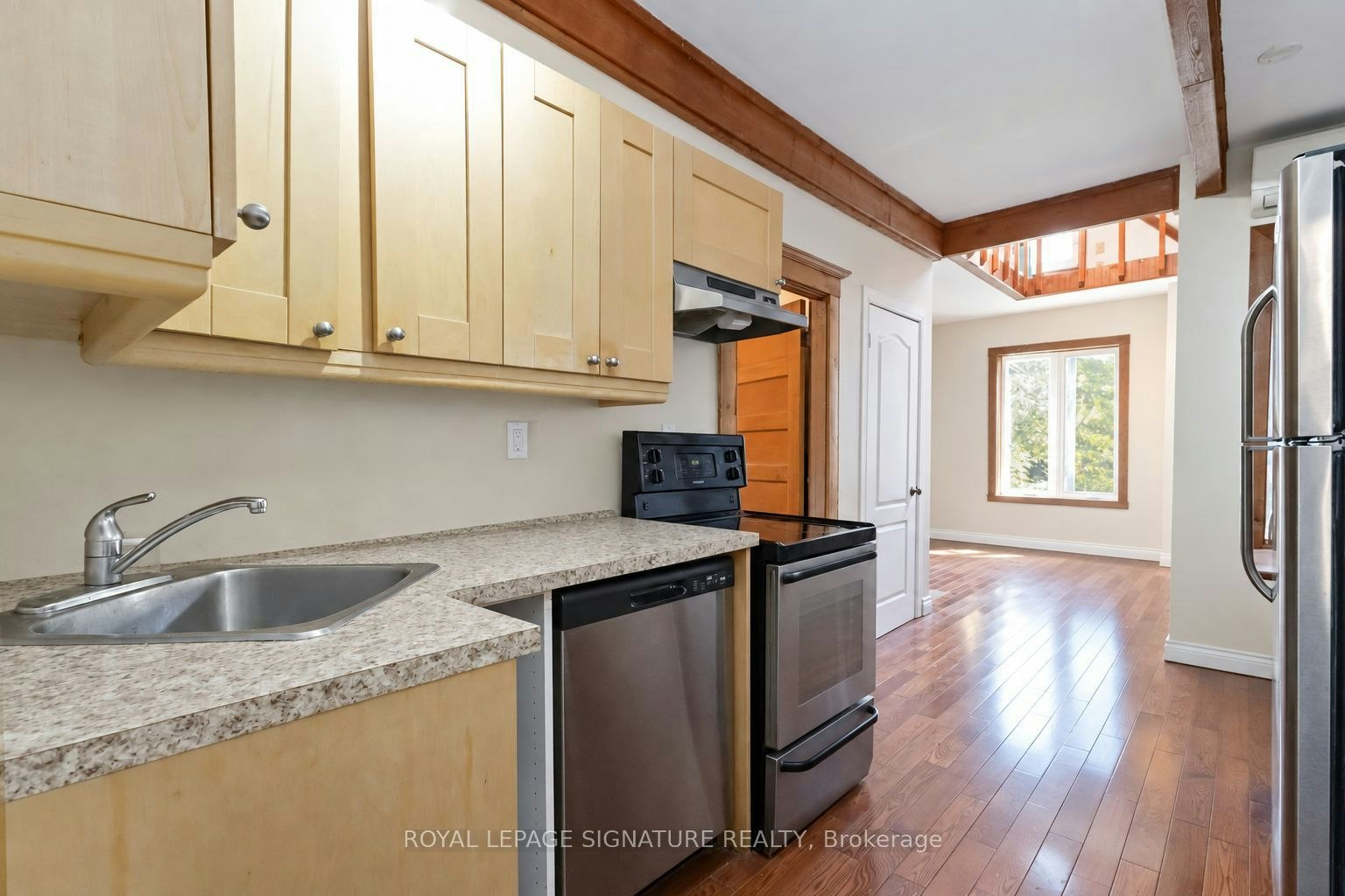Main-22 Curzon Street E, Toronto, ON, M4M 3B4 - 13