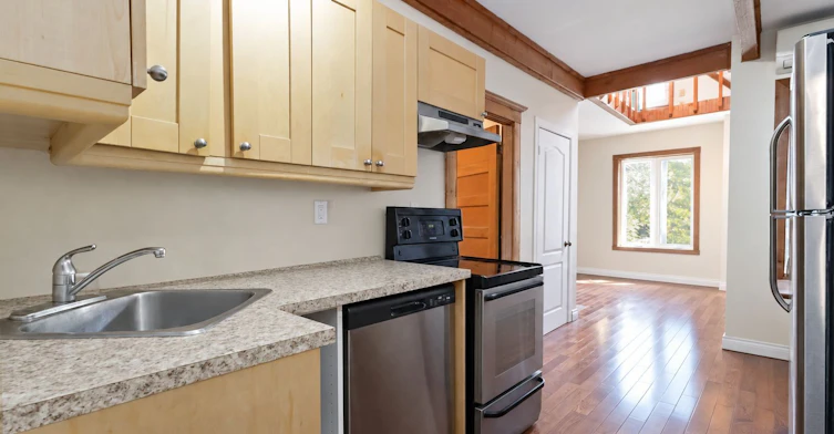 Main-22 Curzon Street E, Toronto, ON, M4M 3B4 - 13