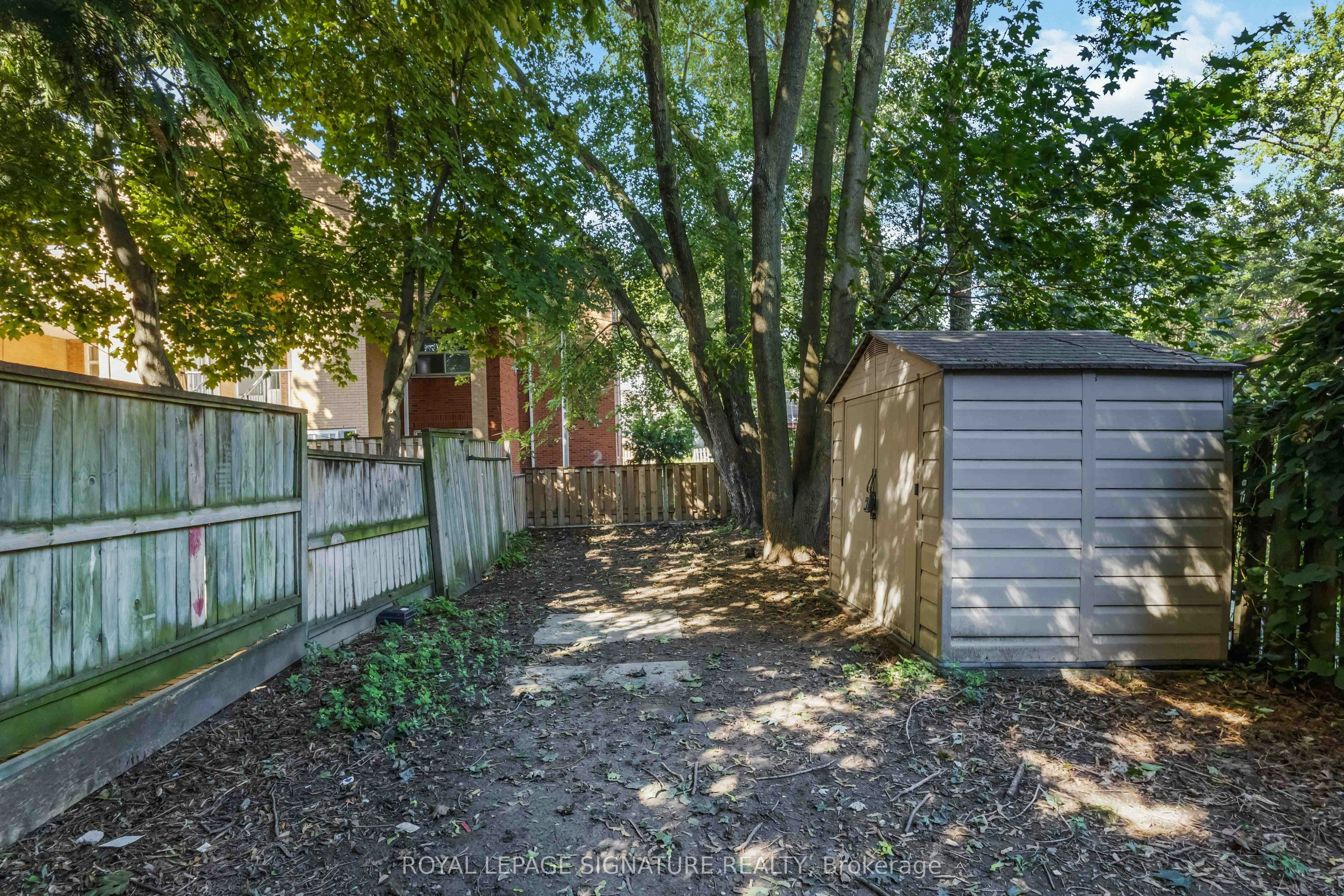 Main-22 Curzon Street E, Toronto, ON, M4M 3B4 - 19