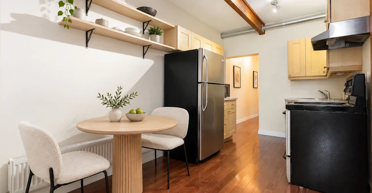 Main-22 Curzon Street E, Toronto, ON, M4M 3B4 - 5