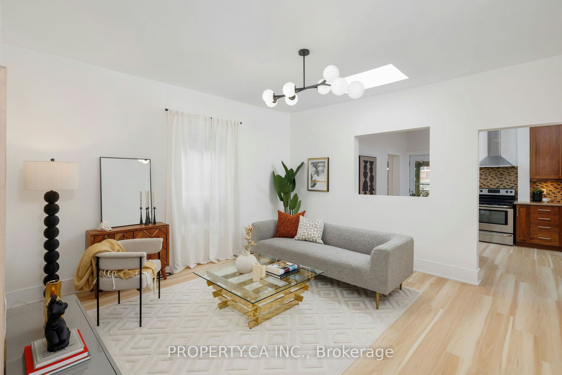 332 Woodfield Road, Toronto, ON, M4L 2X1