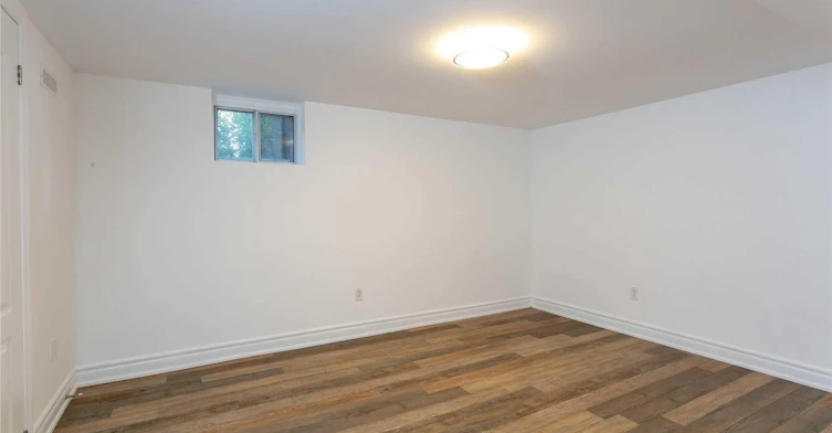 56 Courton Drive, Toronto, ON, M1R 1K8 - 9