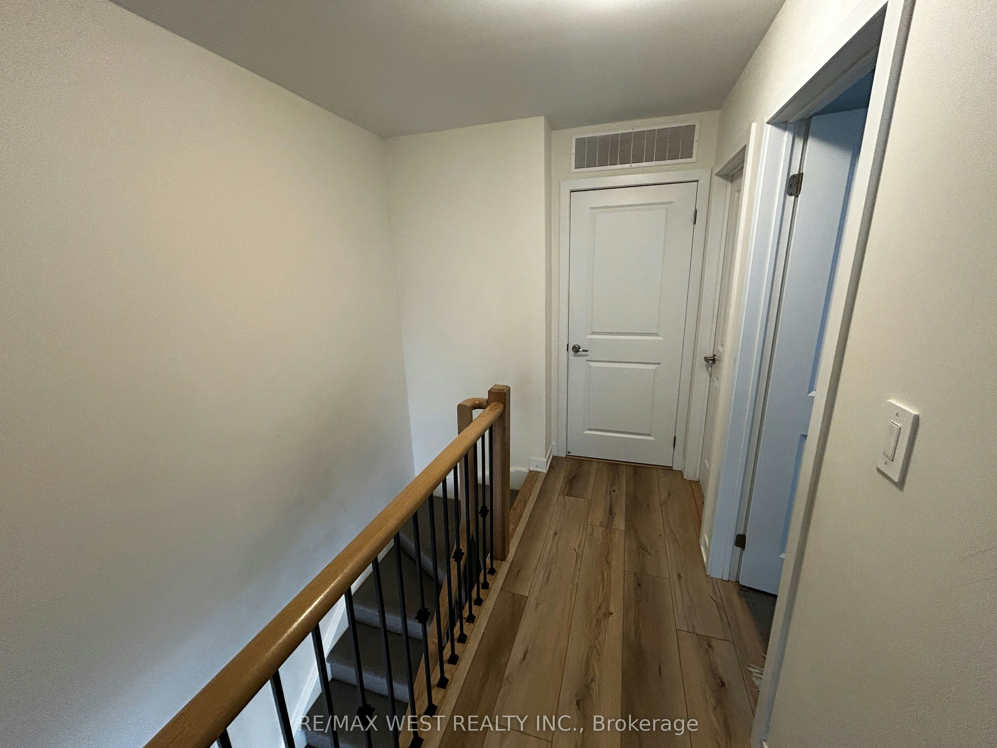 216-755 Omega Drive, Pickering, ON, L1V 0H1 - 6