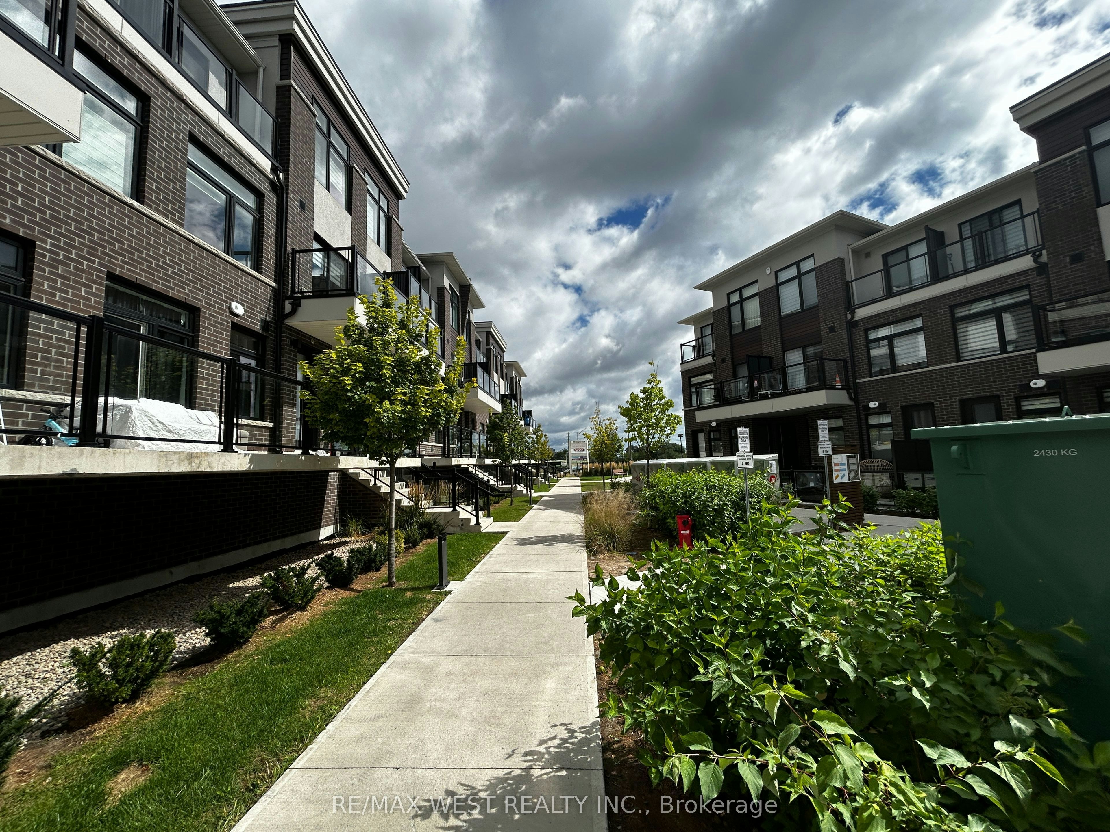216-755 Omega Drive, Pickering, ON, L1V 0H1 - 12