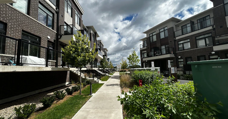 216-755 Omega Drive, Pickering, ON, L1V 0H1 - 12