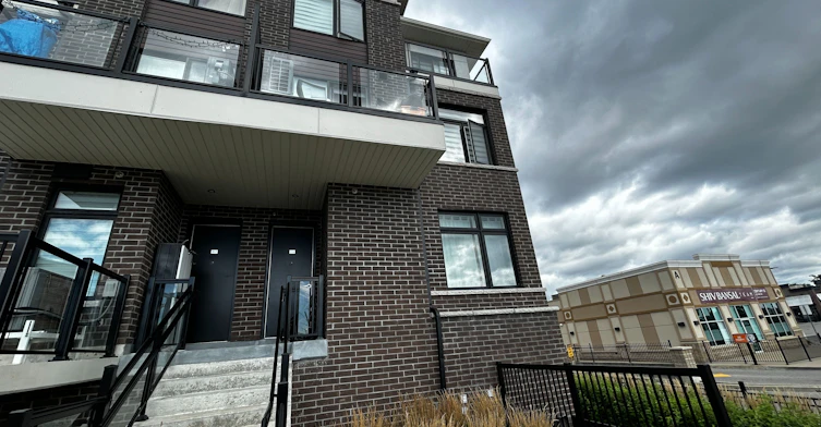 216-755 Omega Drive, Pickering, ON, L1V 0H1 - 2