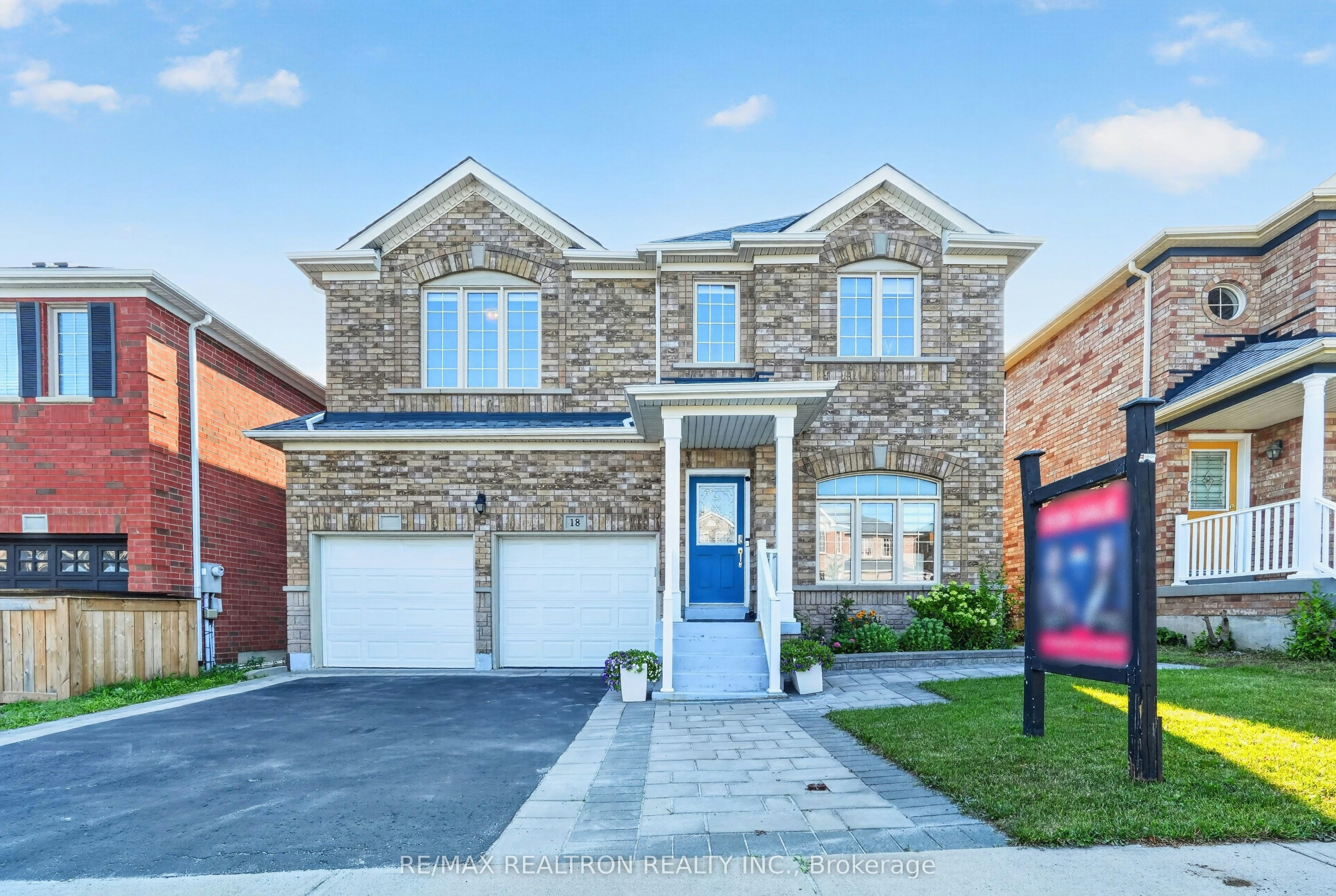 18 Carter Bennett Drive, Ajax, ON, L1T 4N5