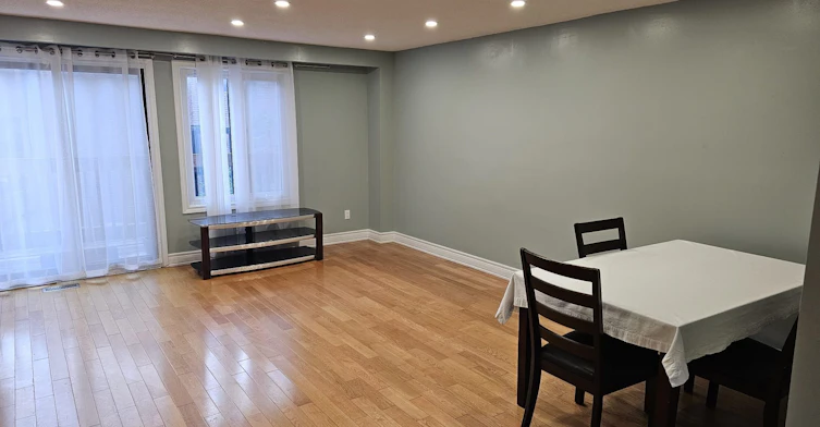 3-Upper Level-2606 Midland Avenue, Toronto, ON, M1S 1R5 - 17