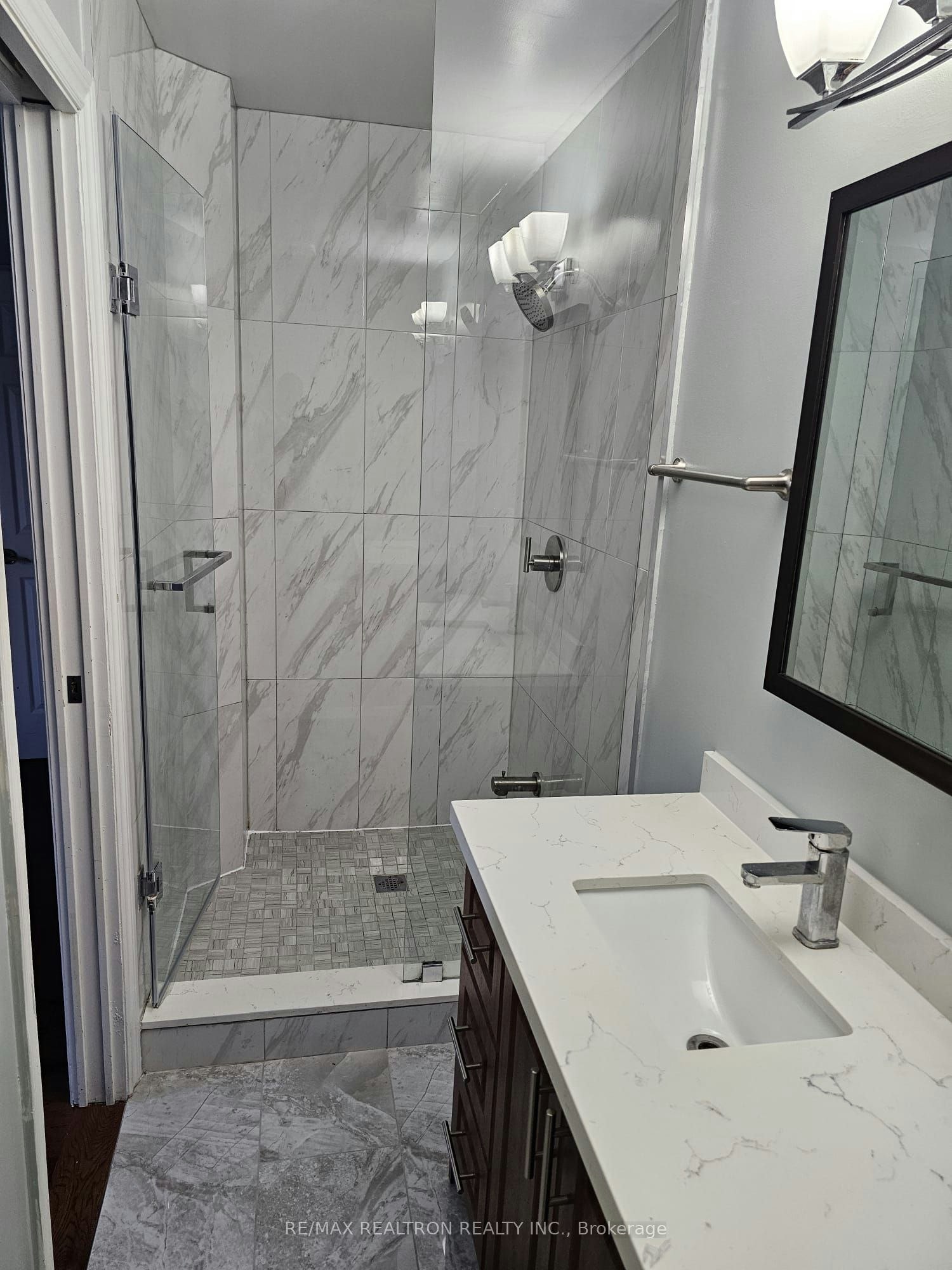 3-Upper Level-2606 Midland Avenue, Toronto, ON, M1S 1R5 - 13