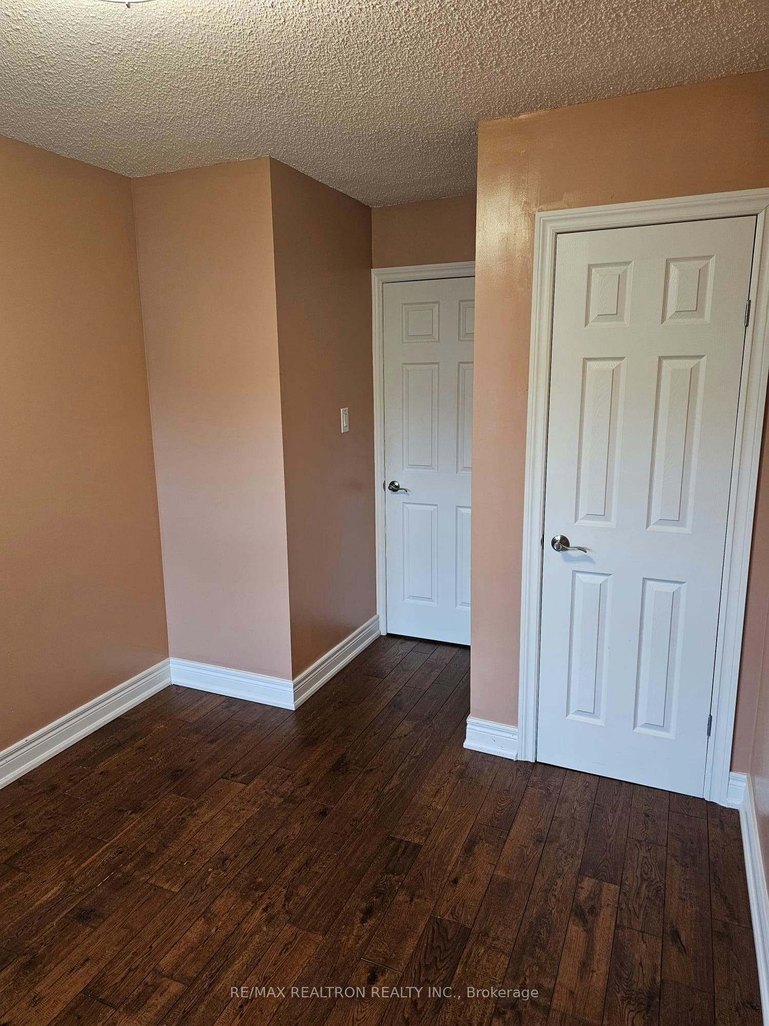 3-Upper Level-2606 Midland Avenue, Toronto, ON, M1S 1R5 - 10