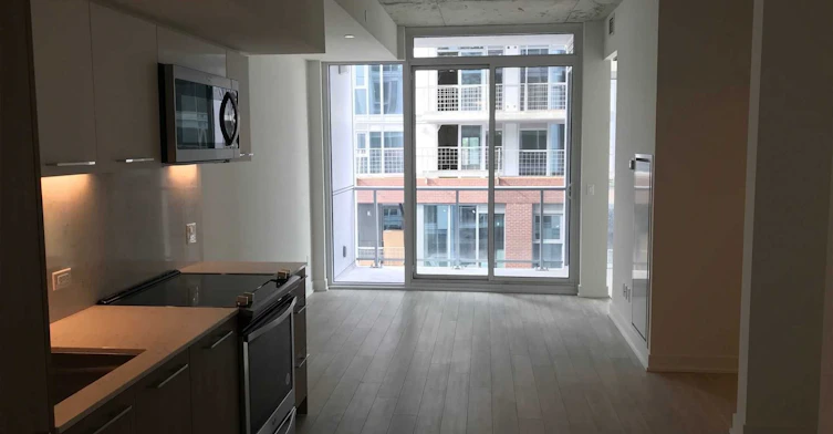 725-15 Baseball Place, Toronto, ON, M4M 0E6