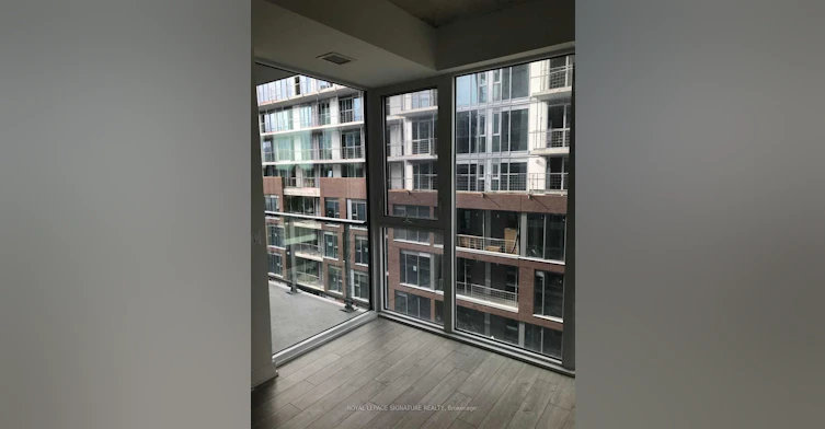 725-15 Baseball Place, Toronto, ON, M4M 0E6 - 2