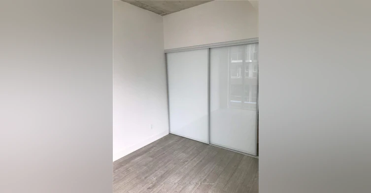725-15 Baseball Place, Toronto, ON, M4M 0E6 - 3