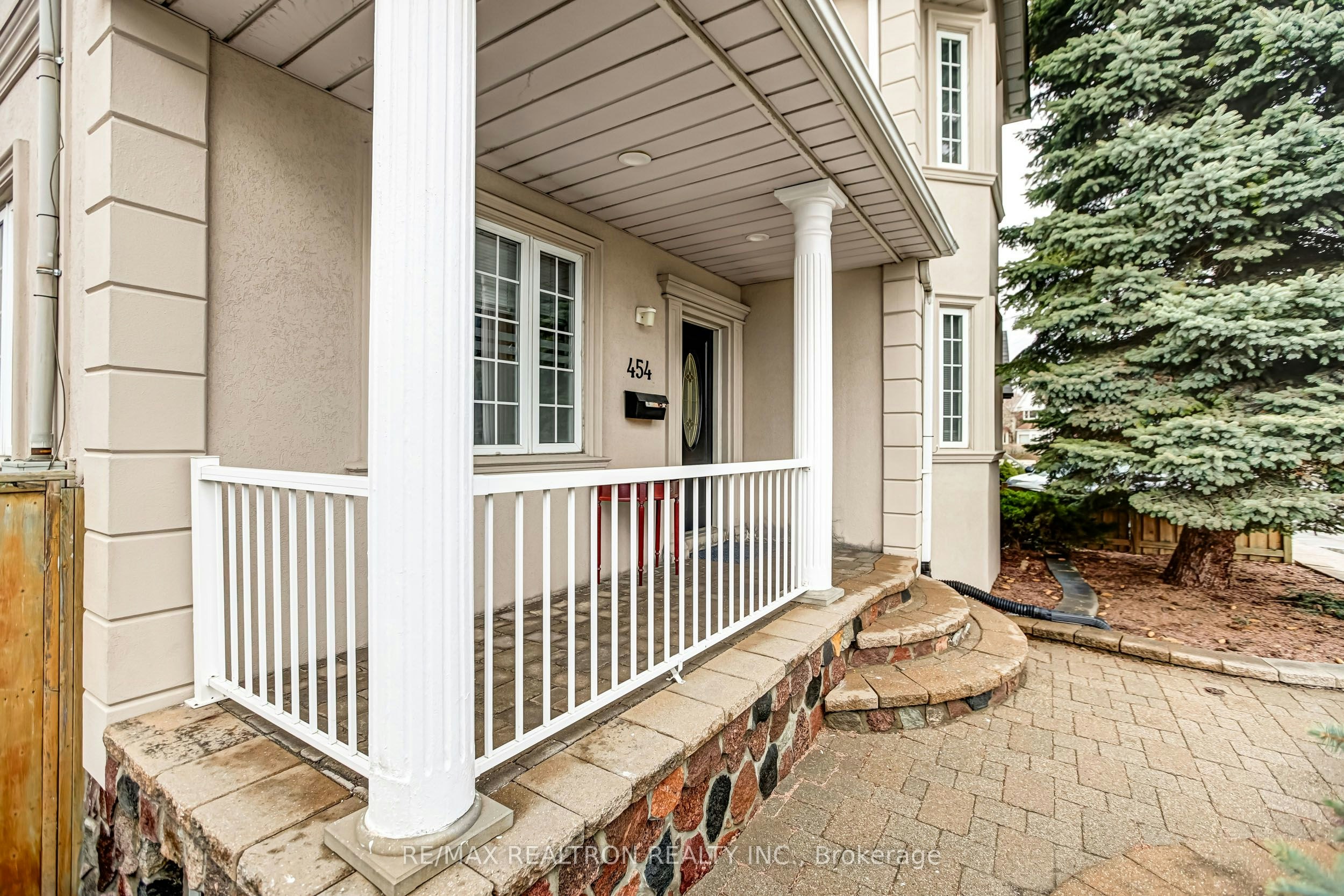 A3-454 Donlands Avenue, Toronto, ON, M4J 3S5 - 32