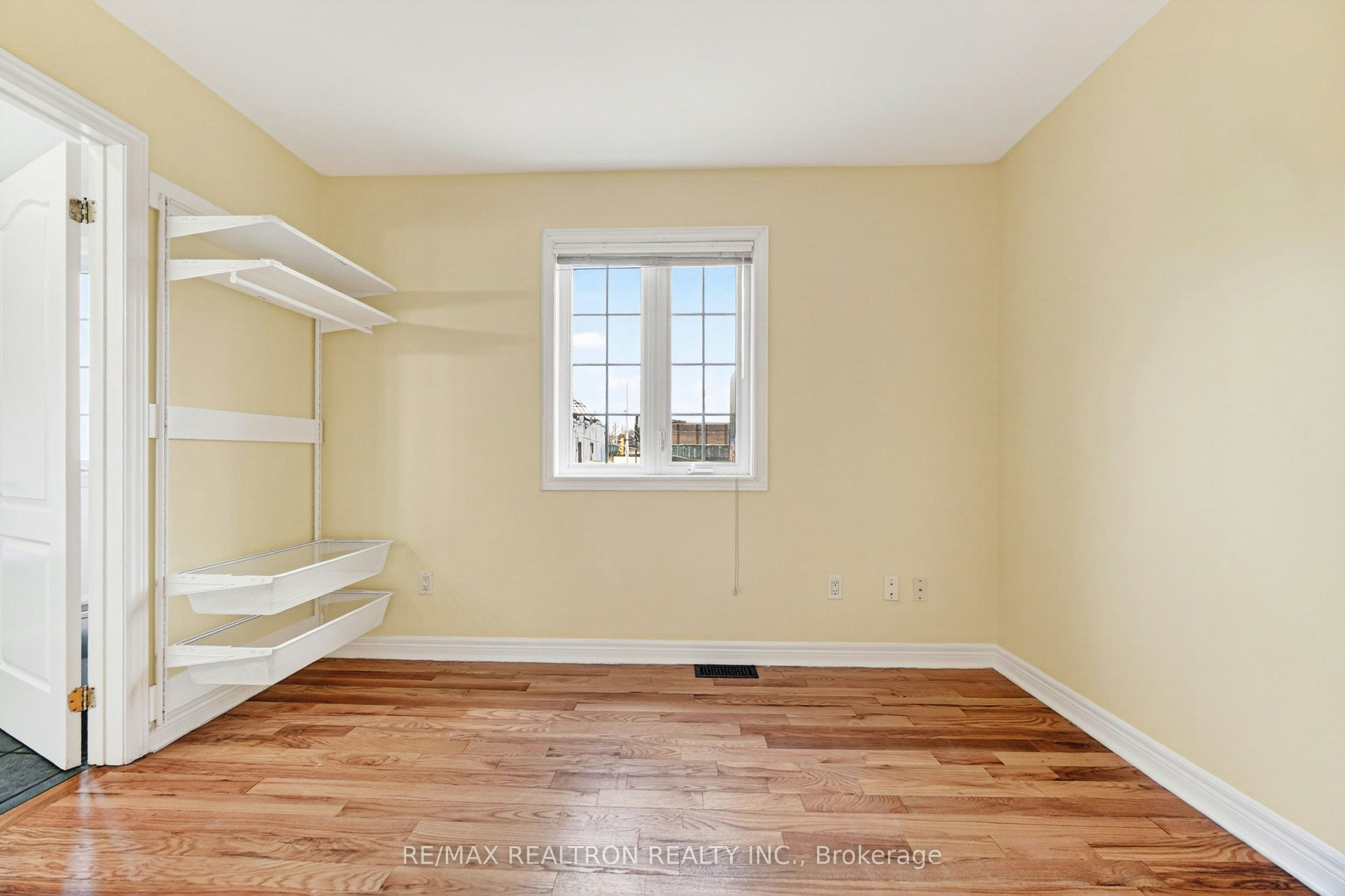 A3-454 Donlands Avenue, Toronto, ON, M4J 3S5 - 24