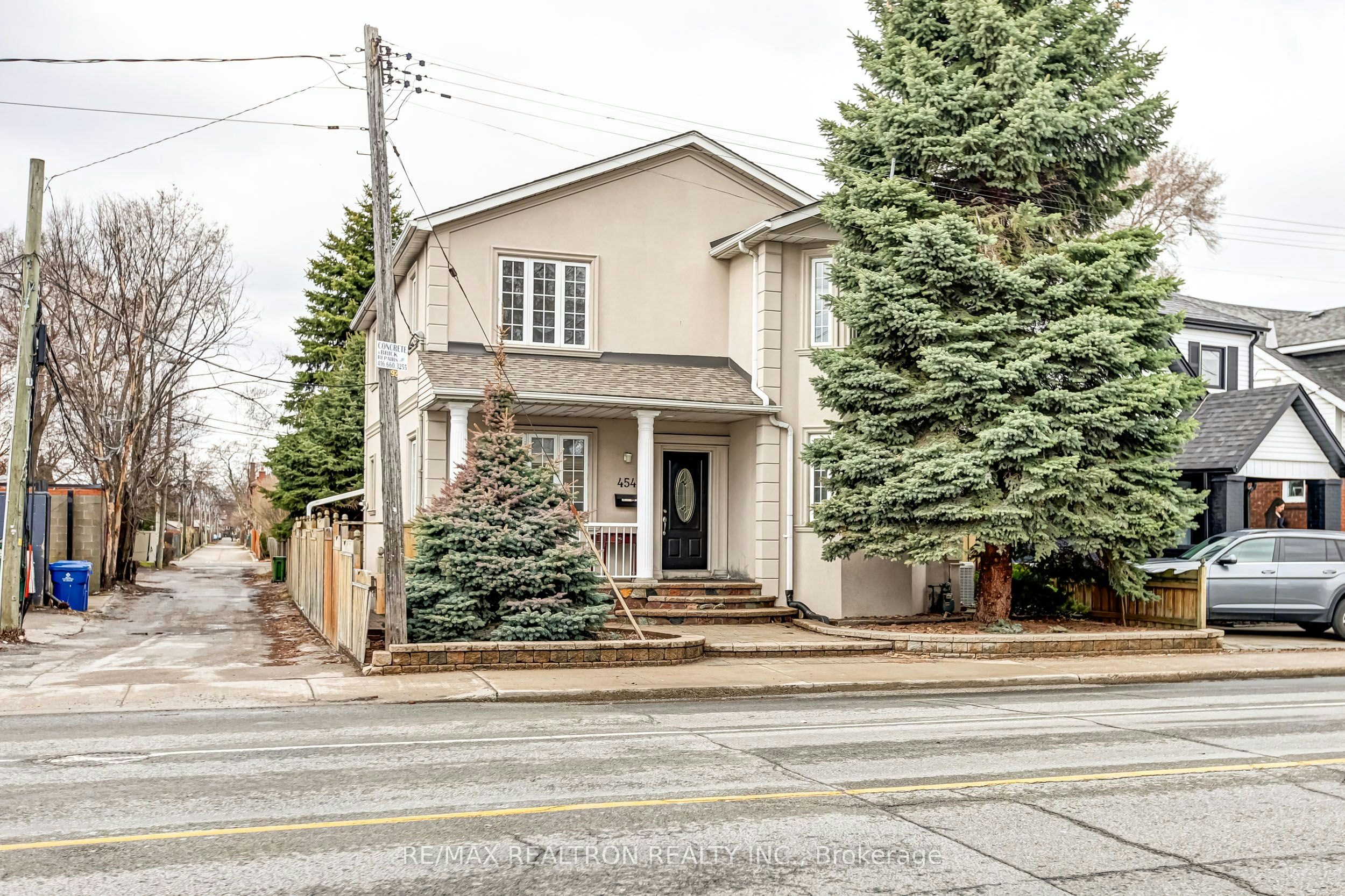 A3-454 Donlands Avenue, Toronto, ON, M4J 3S5 - 3