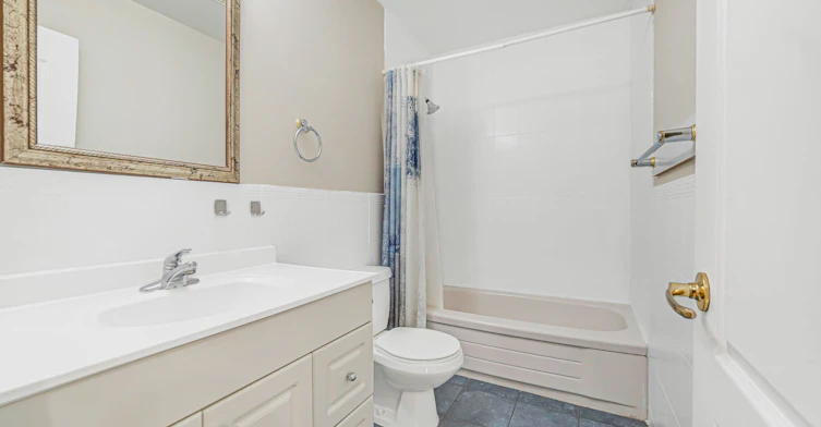 A2-454 Donlands Avenue, Toronto, ON, M4J 3S5 - 15