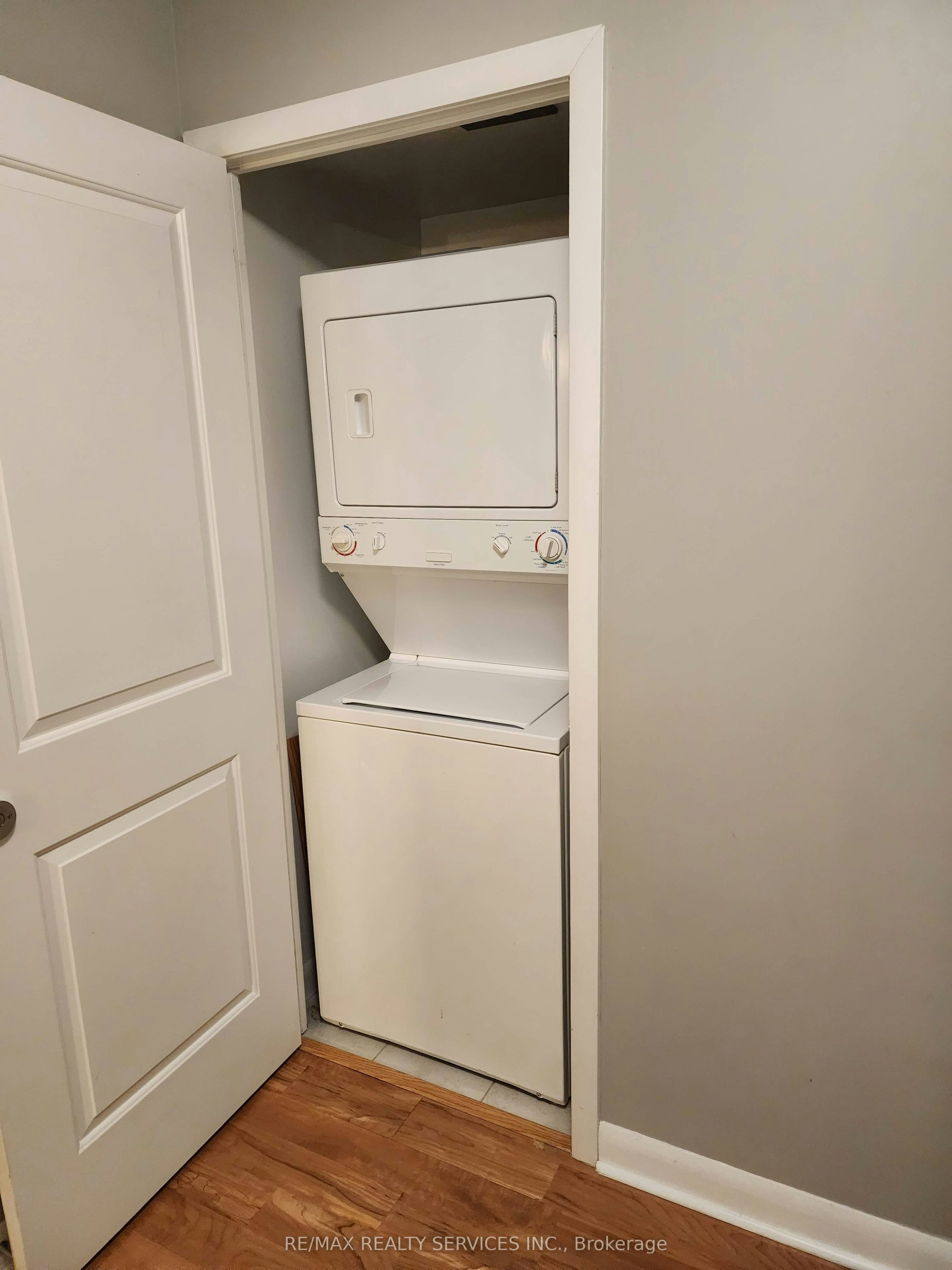 2009-190 Borough Drive, Toronto, ON, M1P 0B6 - 19