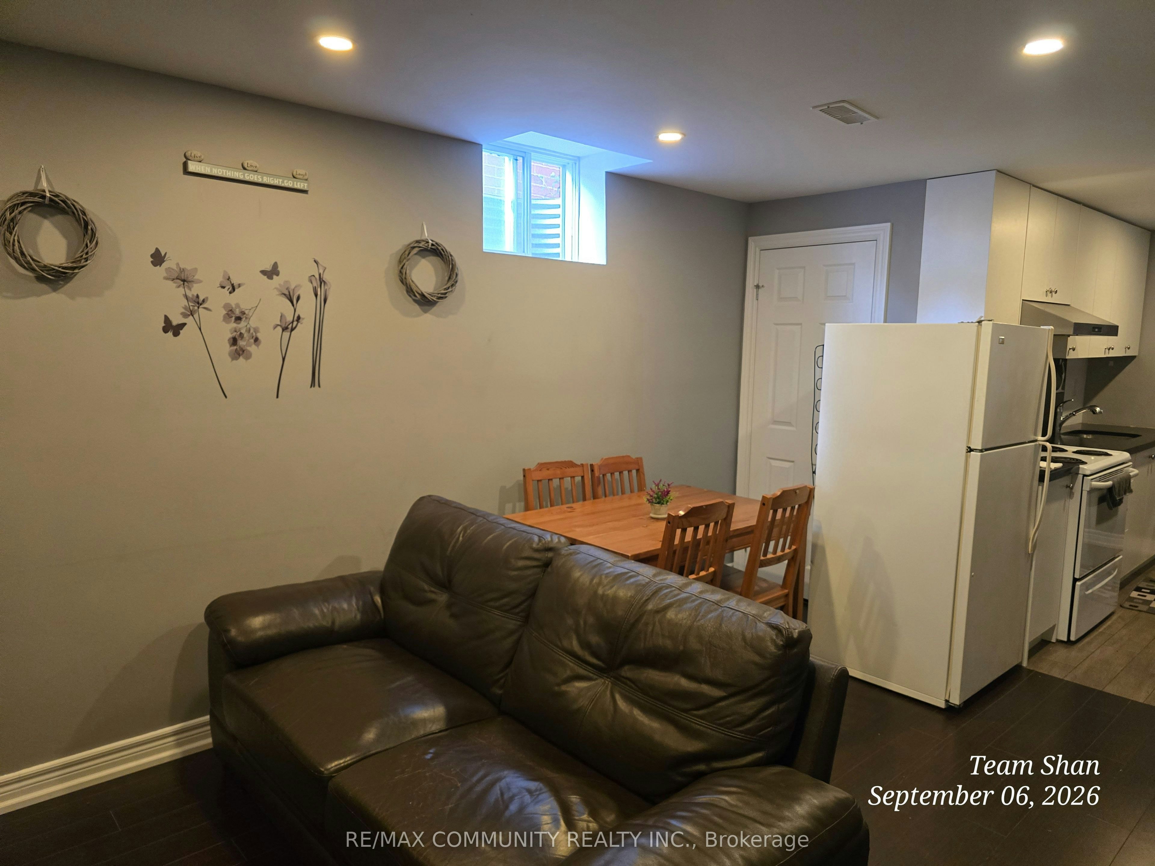 18 Bobcat Terrace, Toronto, ON, M1B 6G6 - 2