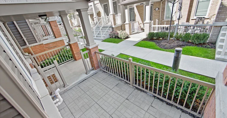 85-2500 Hill Rise Court N, Oshawa, ON, L1L 0M6 - 3